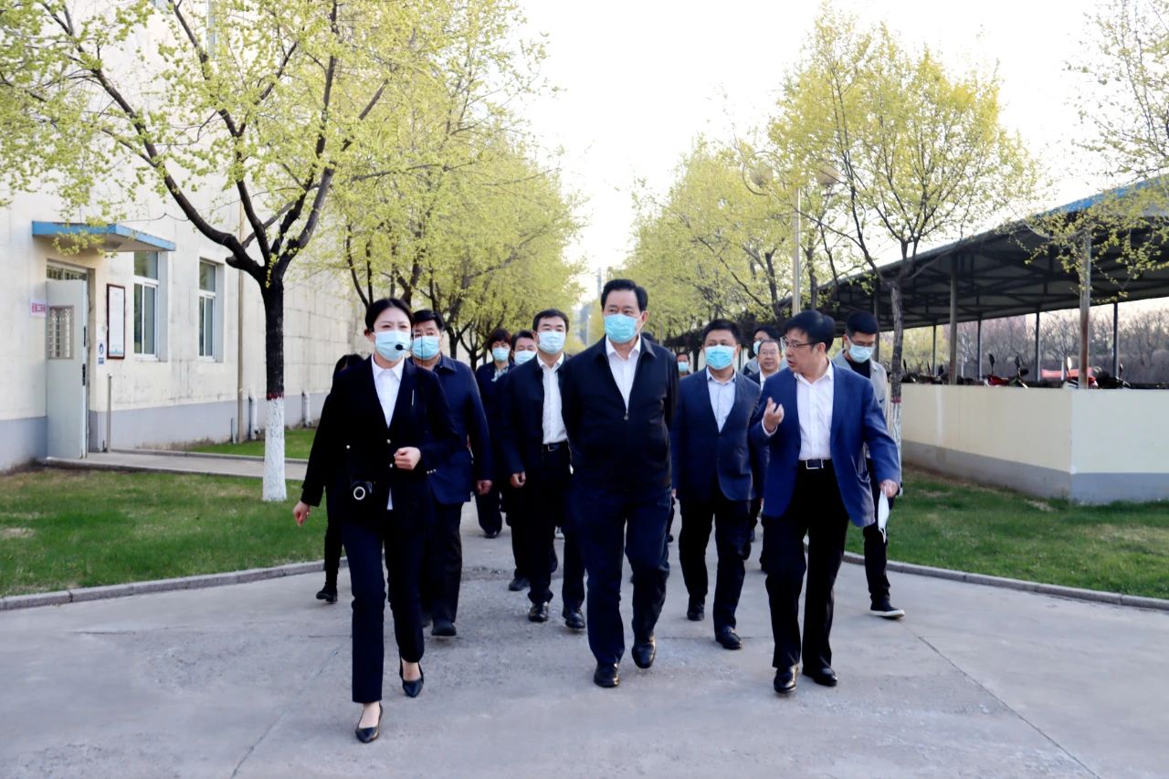 省总工会主席王晓东莅临腾博会官网老酒集团考察调研
